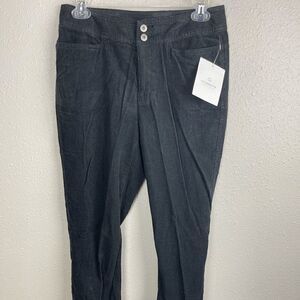 NWT Liz Claiborne Women’s Pants Size 6